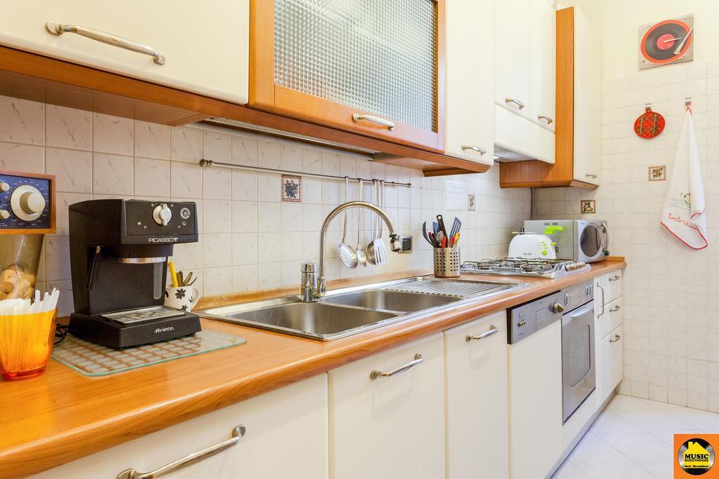 روما Music Guesthouse الغرفة الصورة
